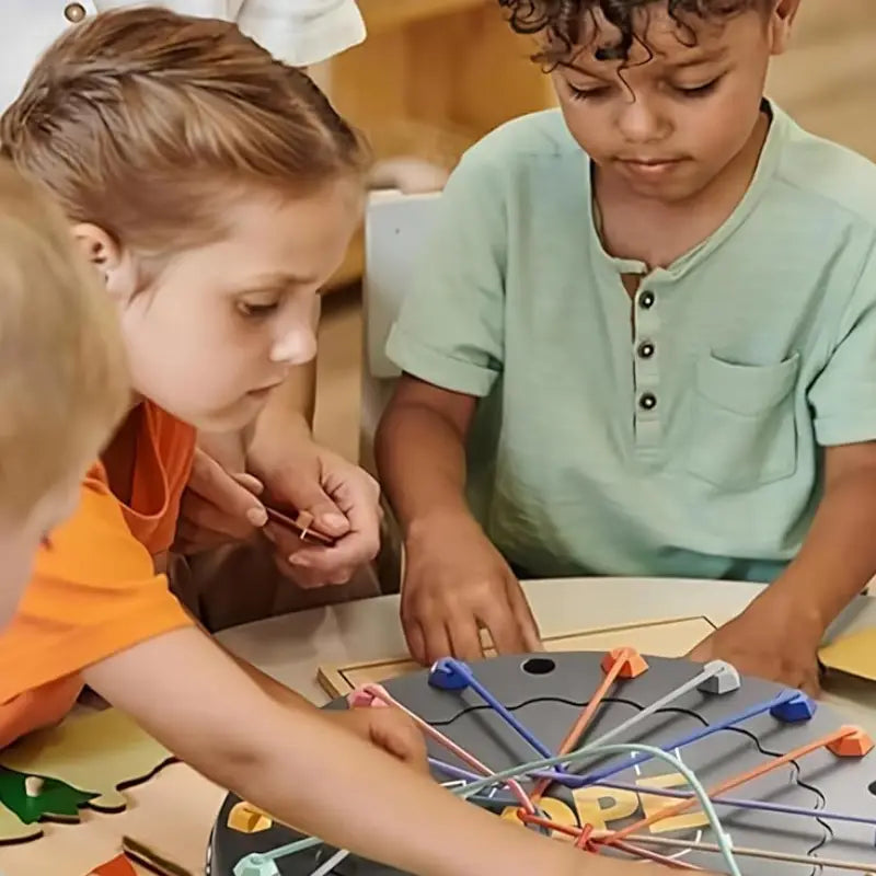 Desafío de Cuerdas de Colores – Rompecabezas Educativo de Lógica y Estrategia | CRIATIVAE